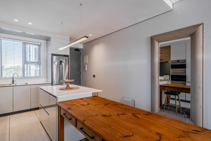 1 Bedroom Property for Sale in Green Point Western Cape